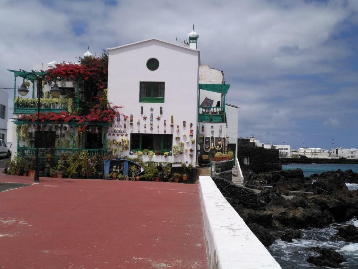 Casa Corina. Primera Linea De Mar Hébergement de vacances Punta Mujeres